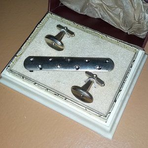 Vintage Cufflinks / Tie Clip Gold Tone Convex Oval Aurora Borealis Set with Box